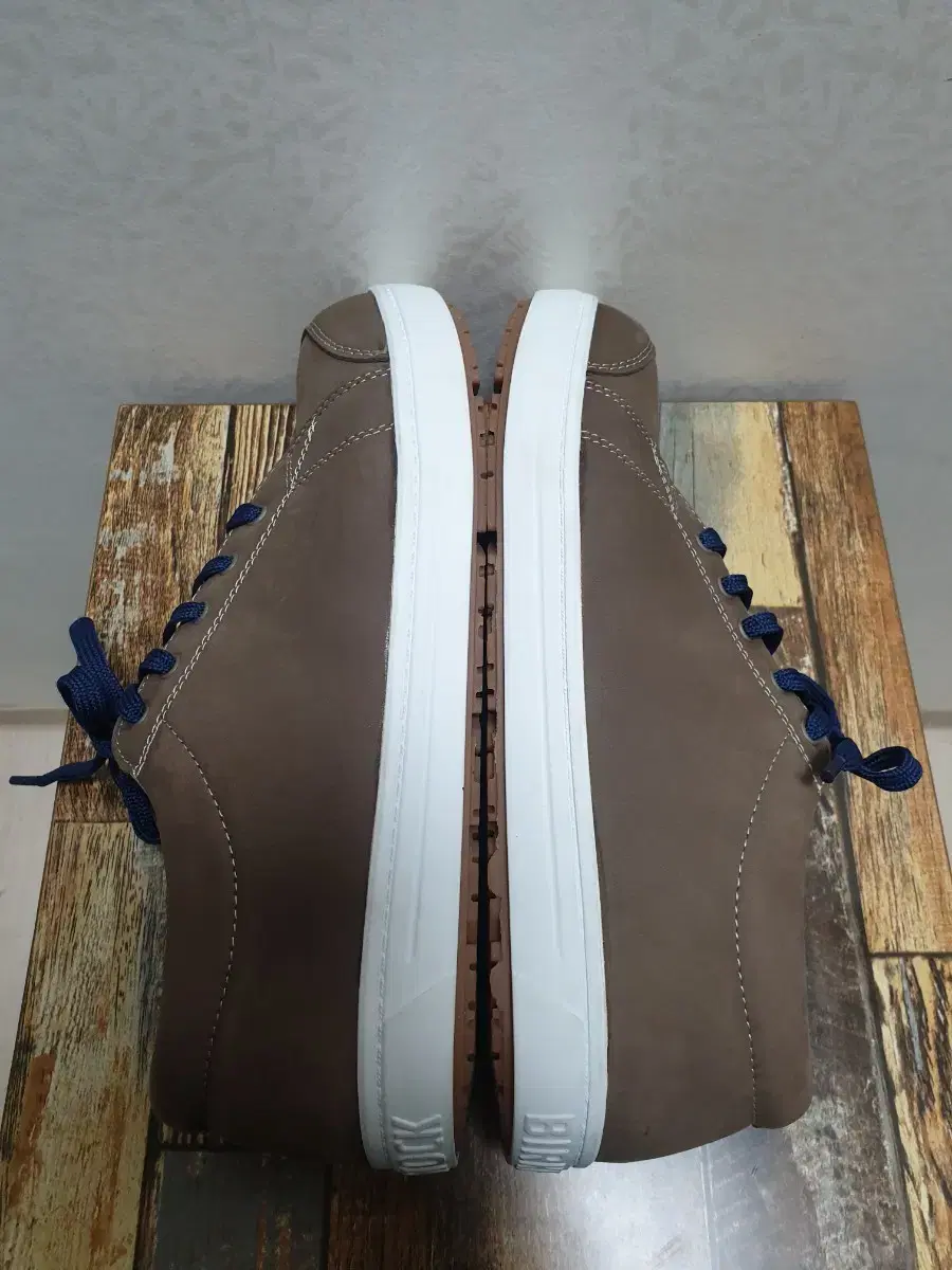 thumbnail-5